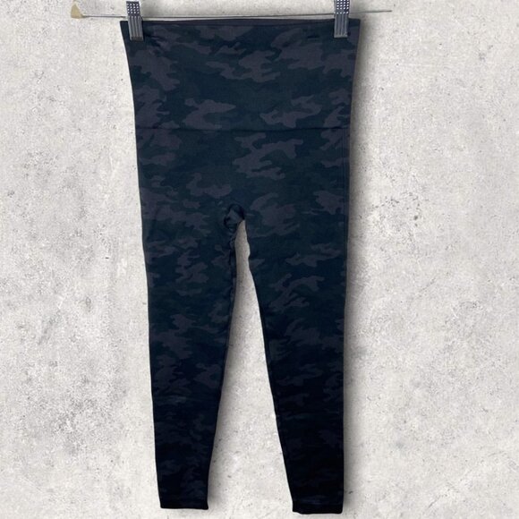 Revolve Spanx Camo Leggings High Rise Tummy Control Look At Me Now Seamless Pant - Picture 13 of 13